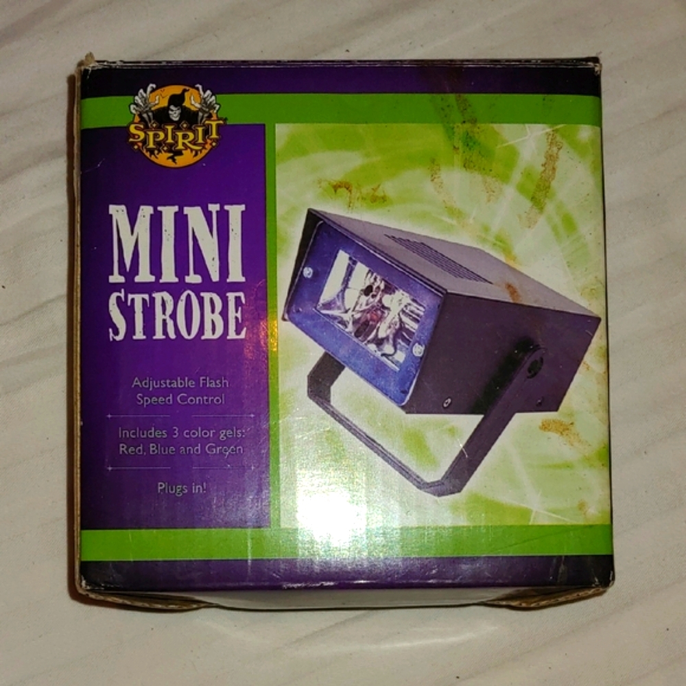 NWT MINI STROBE LIGHT